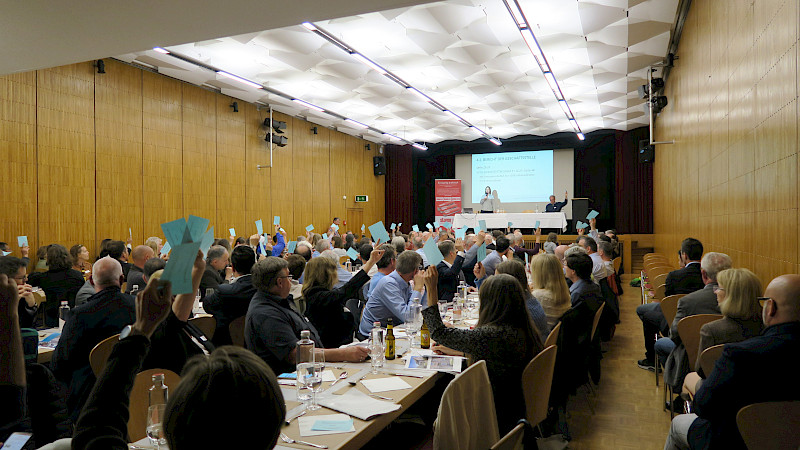 Bilder von älternen Generalversammlungen